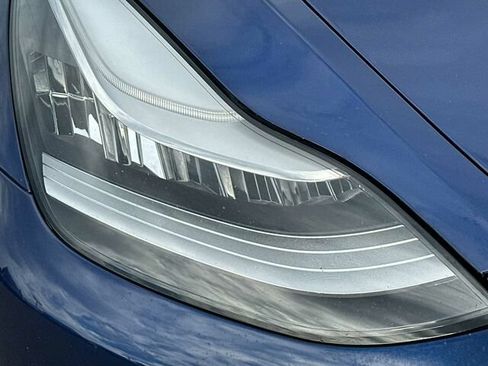 Used 2020 Tesla Model 3 Long Range AWD/4WD image 31