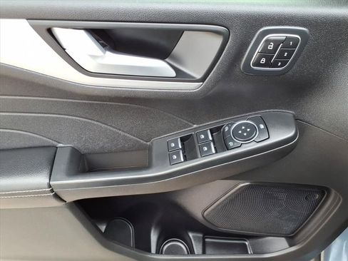 Certified 2023 Ford Escape Platinum image 17