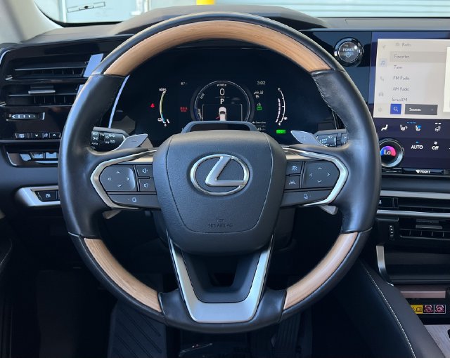 Used 2024 Lexus RX 450h AWD w/ Convenience Package image 33