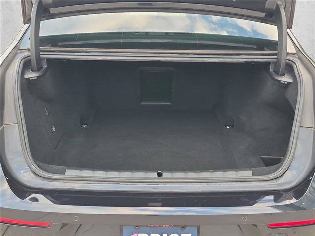 Used 2023 BMW i7 xDrive60 w/ Parking Assistance Package AWD/4WD image 6