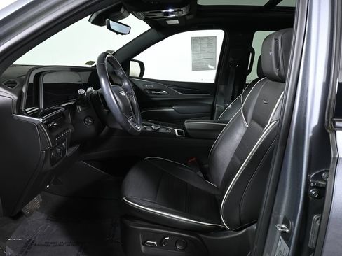 Used 2022 Cadillac Escalade Sport w/ Touring Package AWD/4WD image 5
