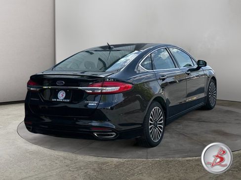Used 2018 Ford Fusion Titanium AWD/4WD image 4