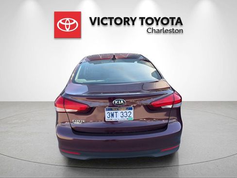 Used 2017 Kia Forte LX w/ LX Popular Package image 7