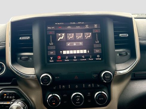 Used 2019 RAM 1500 Laramie AWD/4WD image 15