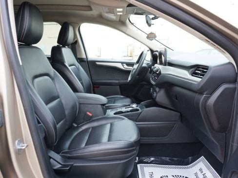 Used 2020 Ford Escape SEL image 6