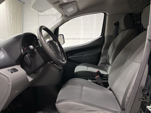 Used 2020 Nissan NV200 S FWD image 9