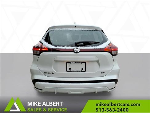 Used 2021 Nissan Kicks SV image 6