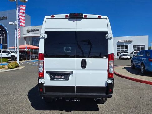 Used 2025 RAM ProMaster 2500 w/ Quick Order Package 22G SLT FWD image 5