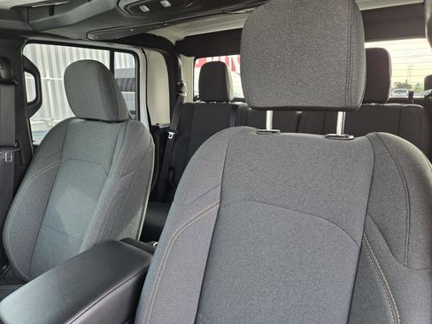 Certified 2024 Jeep Gladiator Sport image 24