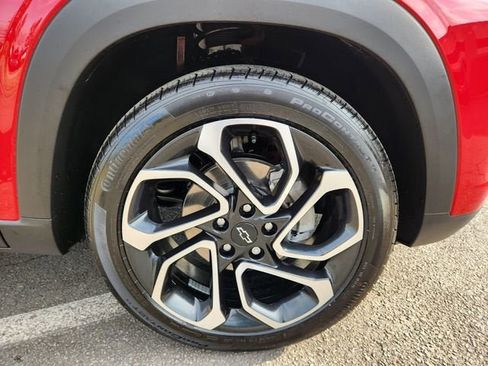 Used 2026 Chevrolet Trax RS w/ Sunroof Package image 21