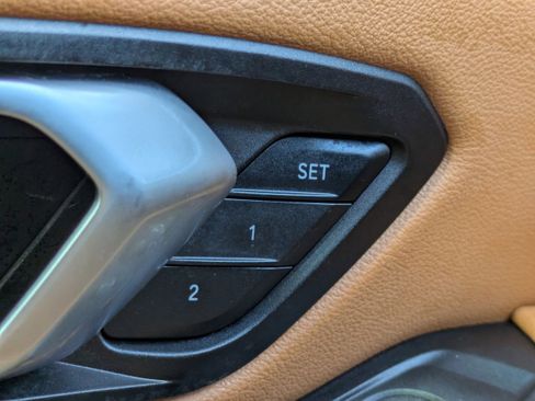 Used 2023 BMW 330i Sedan w/ Premium Package image 28