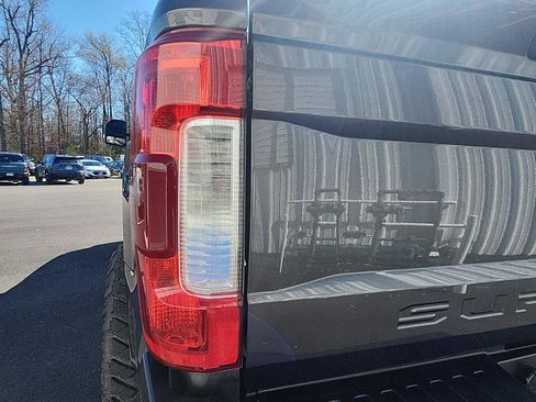 Used 2018 Ford F250 Lariat w/ Lariat Ultimate Package image 13