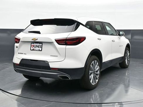 Used 2024 Chevrolet Blazer Premier w/ Driver Confidence II Package image 7