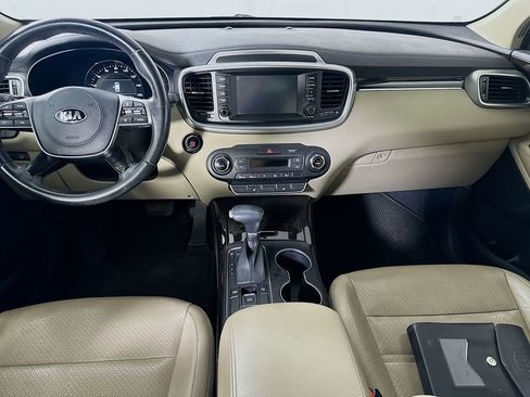 Used 2020 Kia Sorento EX FWD image 18