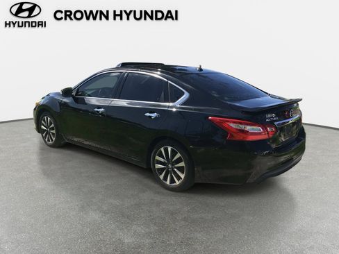 Used 2017 Nissan Altima 2.5 SL w/ 2.5 Technology Package FWD image 7