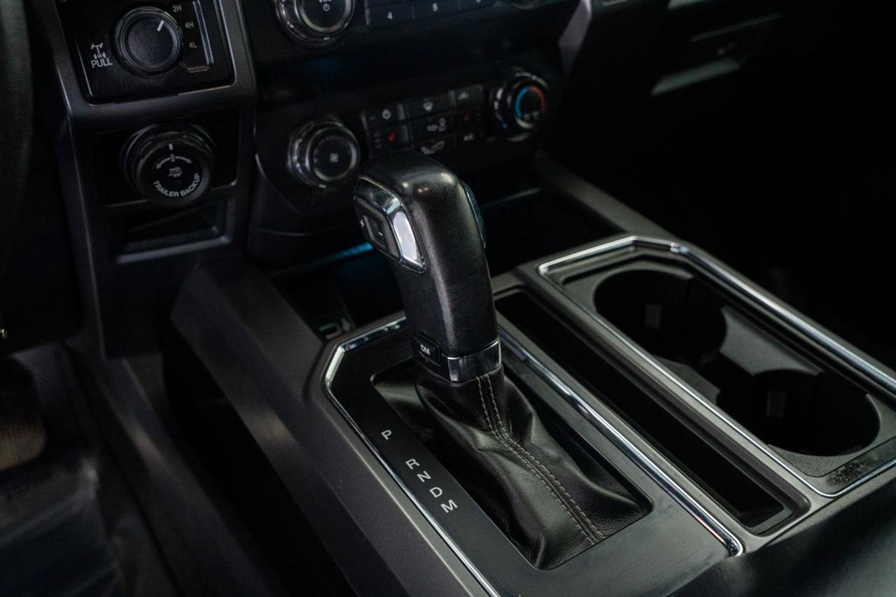 Used 2019 Ford F150 XLT w/ Equipment Group 302A Luxury AWD/4WD image 19