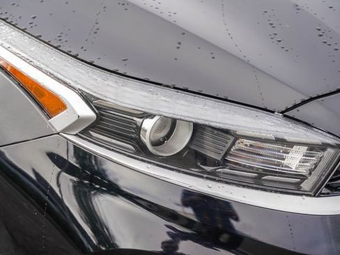 Certified 2022 Kia Forte LXS image 11