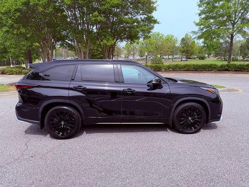 Used 2024 Toyota Highlander XSE image 15