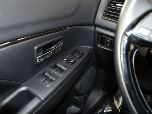 Used 2024 Mitsubishi Outlander Sport LE AWD/4WD image 31