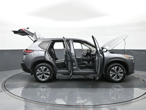 Used 2023 Nissan Rogue SV AWD/4WD image 47