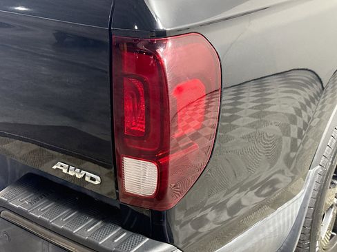 Used 2017 Honda Ridgeline Black Edition image 34