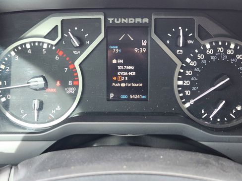 Used 2022 Toyota Tundra Limited image 14