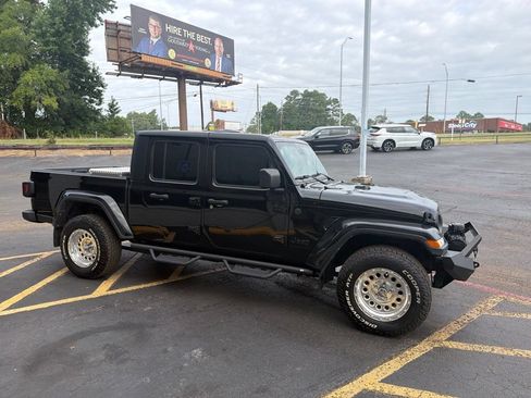 Used 2024 Jeep Gladiator Sport AWD/4WD image 5