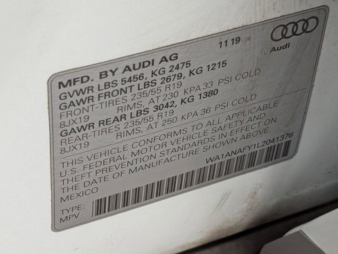 Used 2020 Audi Q5 Premium image 39