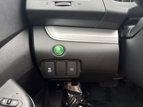Used 2015 Honda CR-V LX image 20
