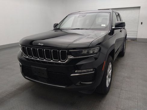 Used 2023 Jeep Grand Cherokee Limited image 15