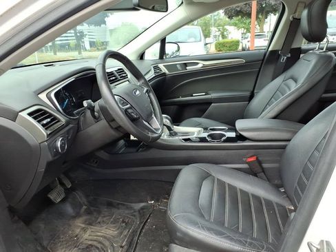 Used 2013 Ford Fusion SE FWD image 10