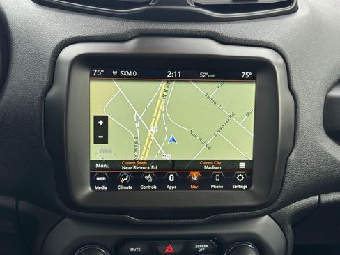 Used 2021 Jeep Renegade Latitude w/ Sun & Sound Group image 12