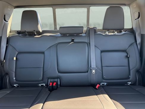 Used 2024 Chevrolet Silverado 2500 LTZ w/ LTZ Premium Package image 12