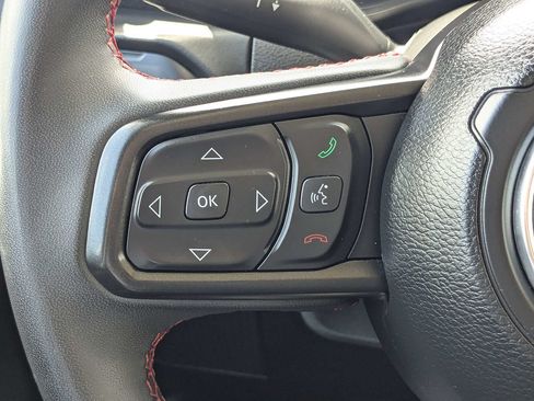 Used 2024 Jeep Wrangler Unlimited Rubicon AWD/4WD image 23