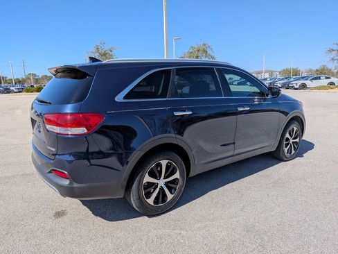 Used 2017 Kia Sorento EX w/ EX Premium Package image 5