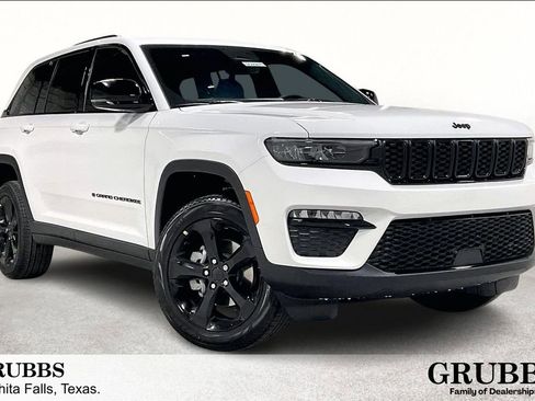 New 2025 Jeep Grand Cherokee Limited w/ Black Appearance Package image 1