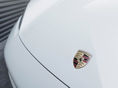 Used 2024 Porsche Macan 4 Electric image 36