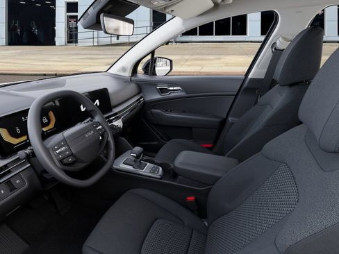 New 2026 Kia Sportage LX image 17