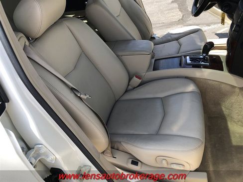 Used 2005 Cadillac SRX V8 RWD image 23