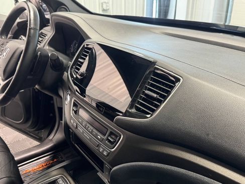 Used 2022 Honda Passport TrailSport image 23