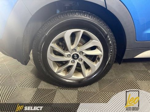 Used 2017 Hyundai Tucson SE w/ SE Popular Package 02 AWD/4WD image 25