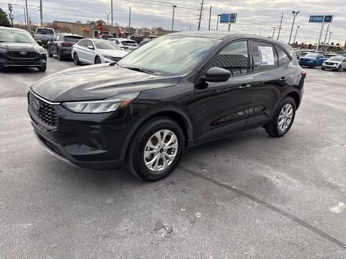 Used 2025 Ford Escape Active image 17