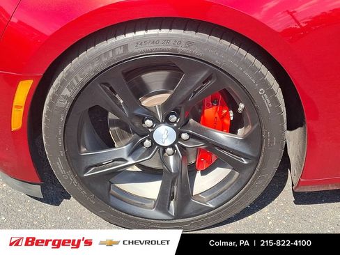 Used 2022 Chevrolet Camaro SS RWD image 10