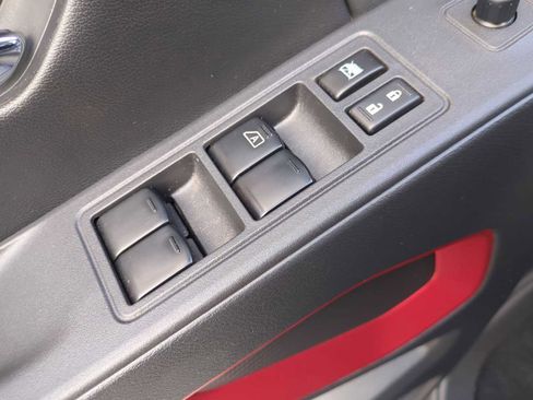 Used 2025 Nissan Frontier PRO-4X AWD/4WD image 21