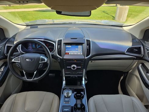 Used 2019 Ford Edge Titanium AWD/4WD image 13