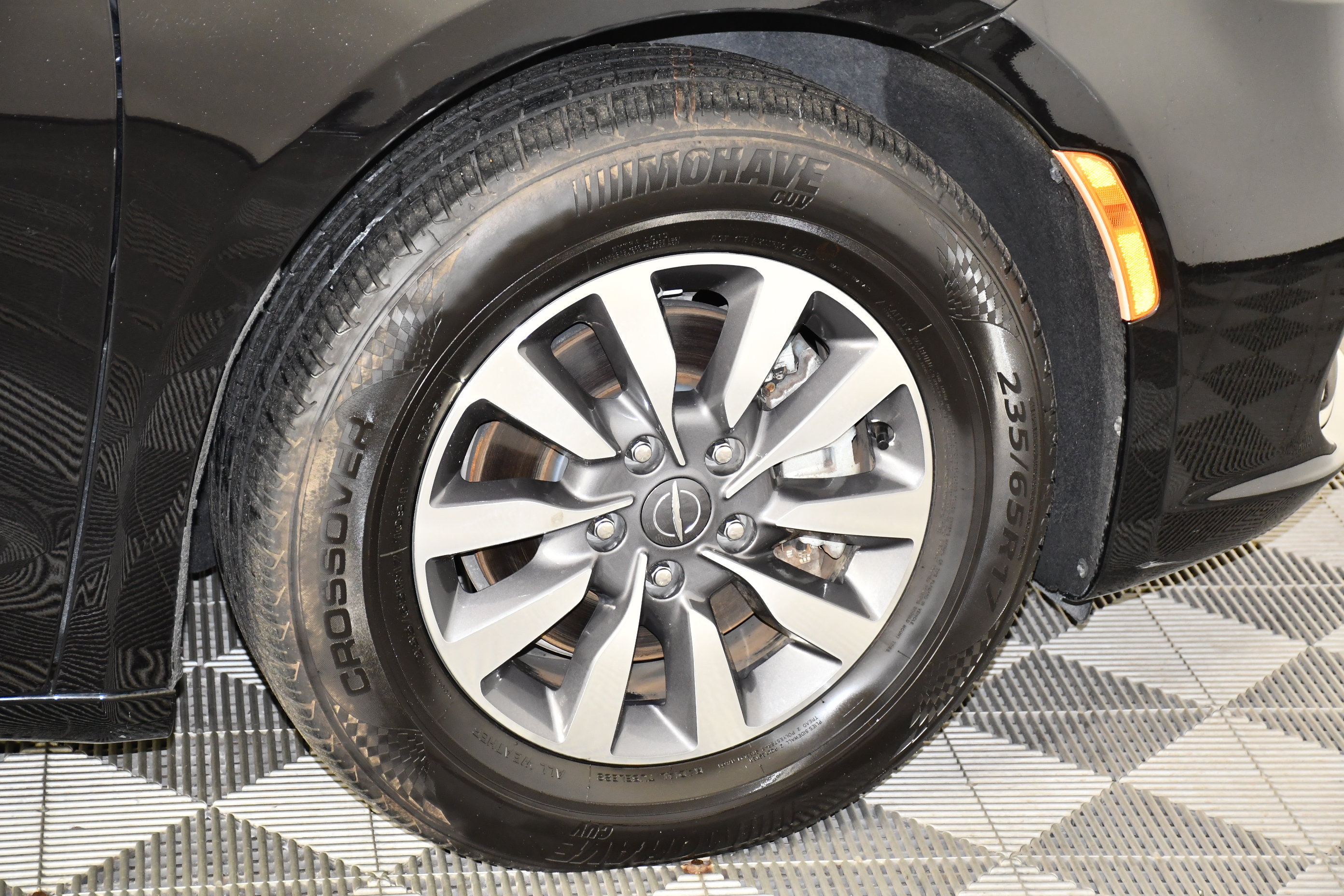 Used 2024 Chrysler Pacifica Limited FWD image 52