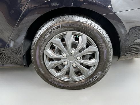 Used 2016 Volkswagen Jetta S image 27