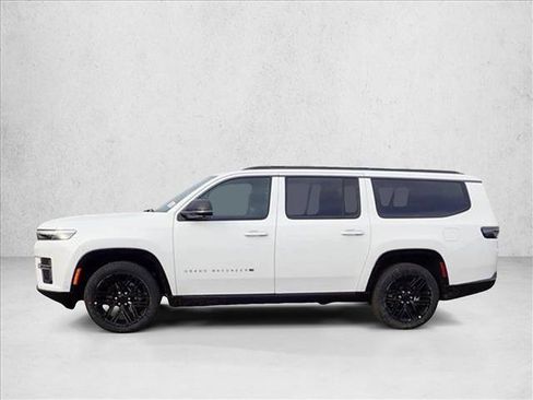 New 2026 Jeep Grand Wagoneer L Limited AWD/4WD image 2