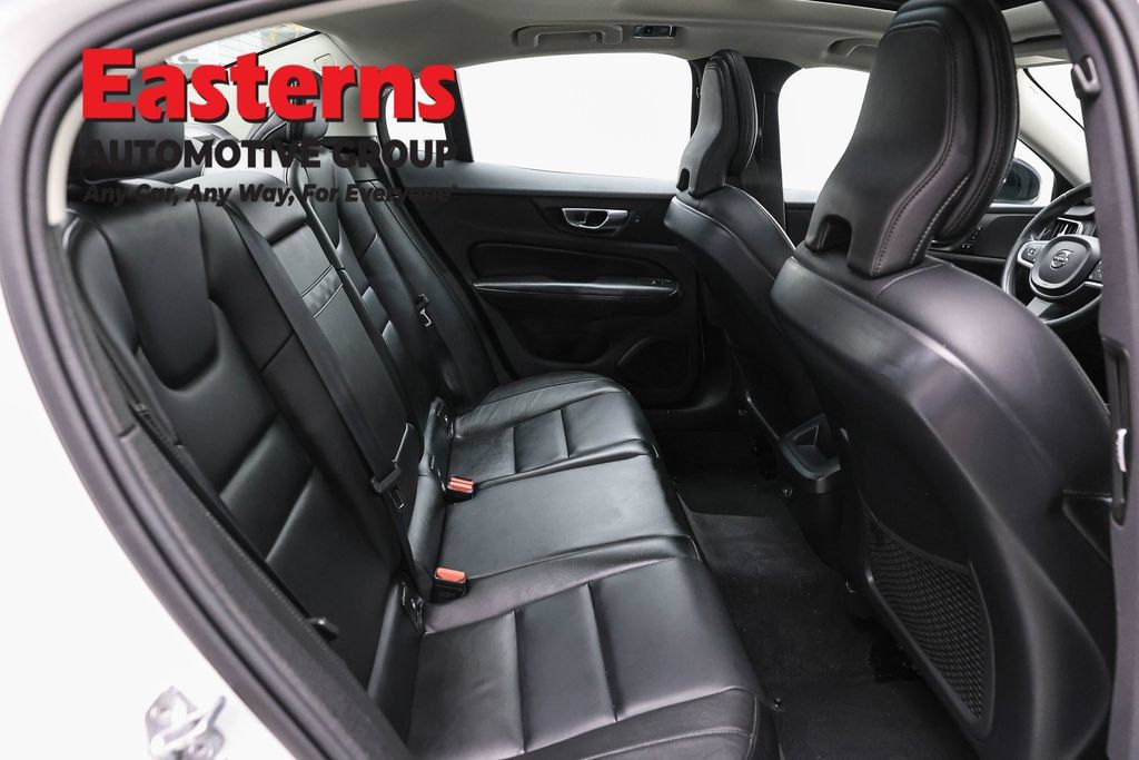 Used 2022 Volvo S60 B5 Inscription FWD image 25