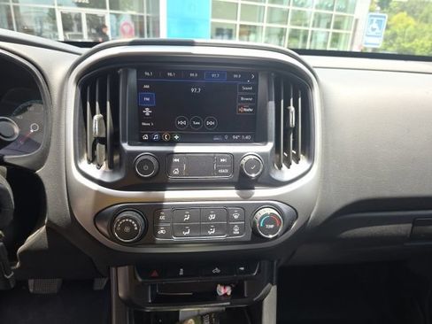 Used 2019 Chevrolet Colorado LT w/ LT Convenience Package RWD image 12